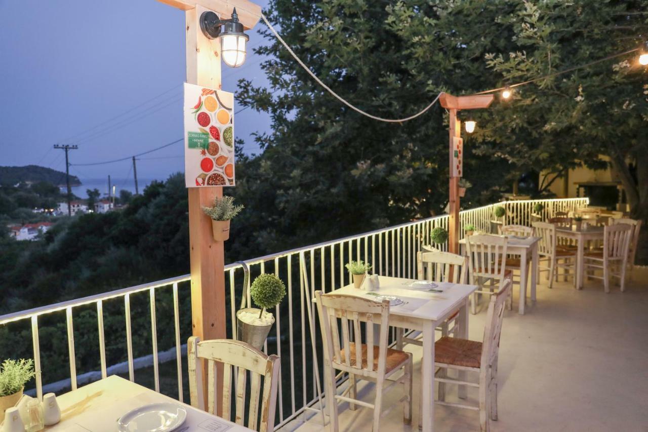 Zorbas Family House 호텔 트롤로스 외부 사진